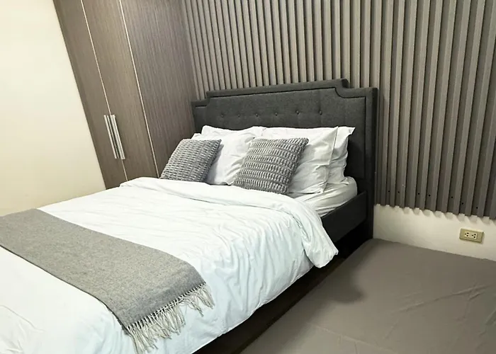 Aparthotel Azure View Near Naia Airport 3*